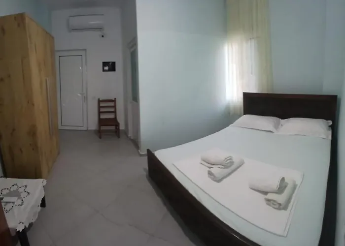 Martini - Borsh Guest house